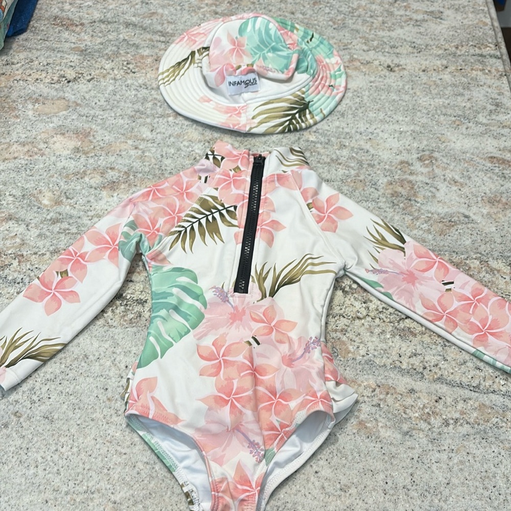 10/$30 Infamous Swimsuit with matching Sunhat